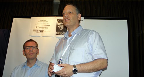 בתמונה: בועז-ארד ומאט-קיבי, מנכ"ל FreedomWorks בפגישה שנערכה בישראל בתמונה: בועז-ארד ומאט-קיבי, מנכ"ל FreedomWorks בפגישה שנערכה בישראל