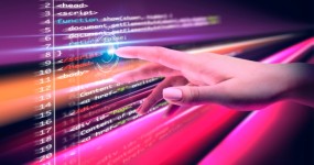 מהם היתרונות של לימוד תכנות באינטרנט? קרדיט לתמונה FREEPIK